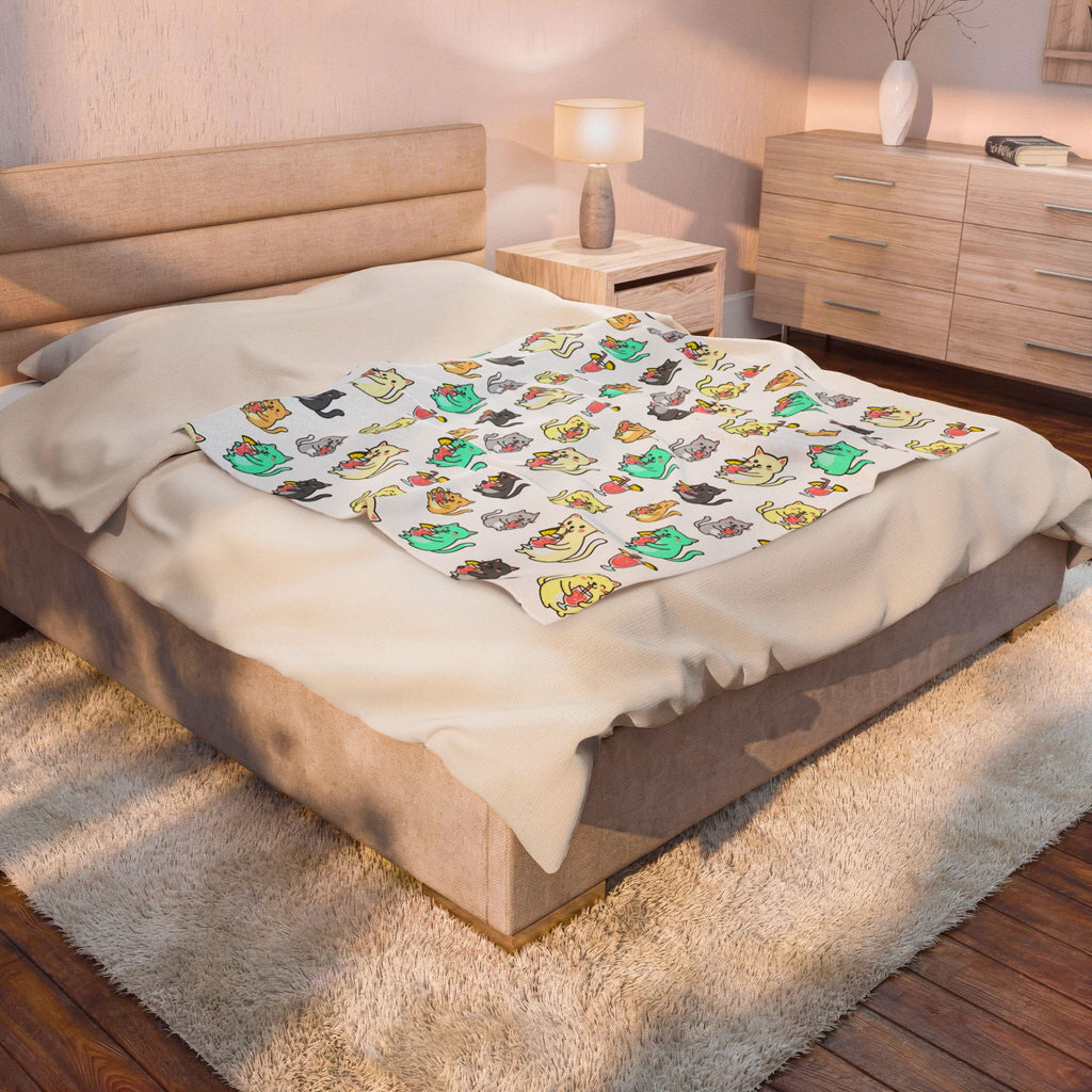Cocktails and Cats Pattern Velveteen Plush Blanket — Cozy Kitty Throw