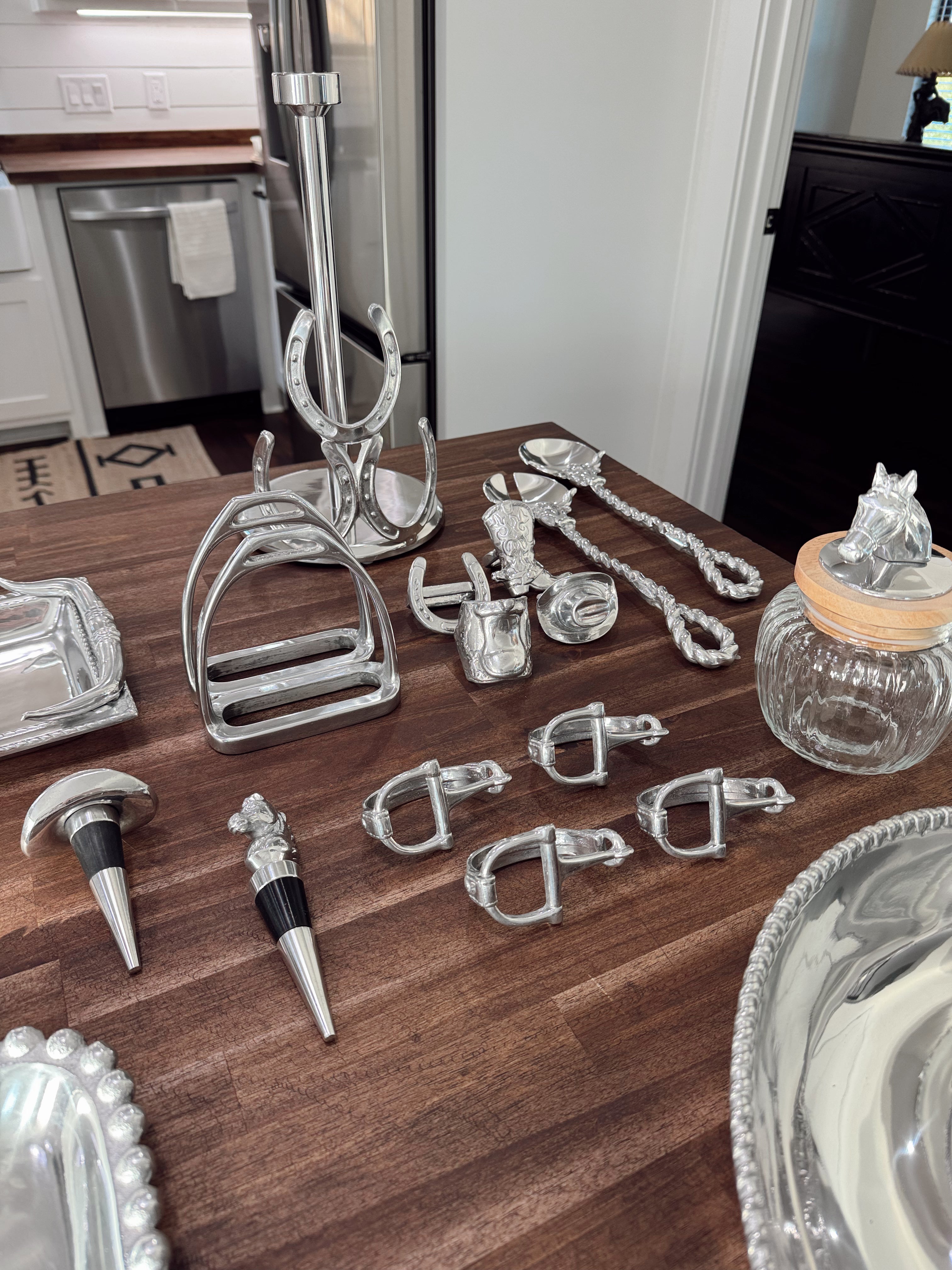 The Western Napkin Ring Set